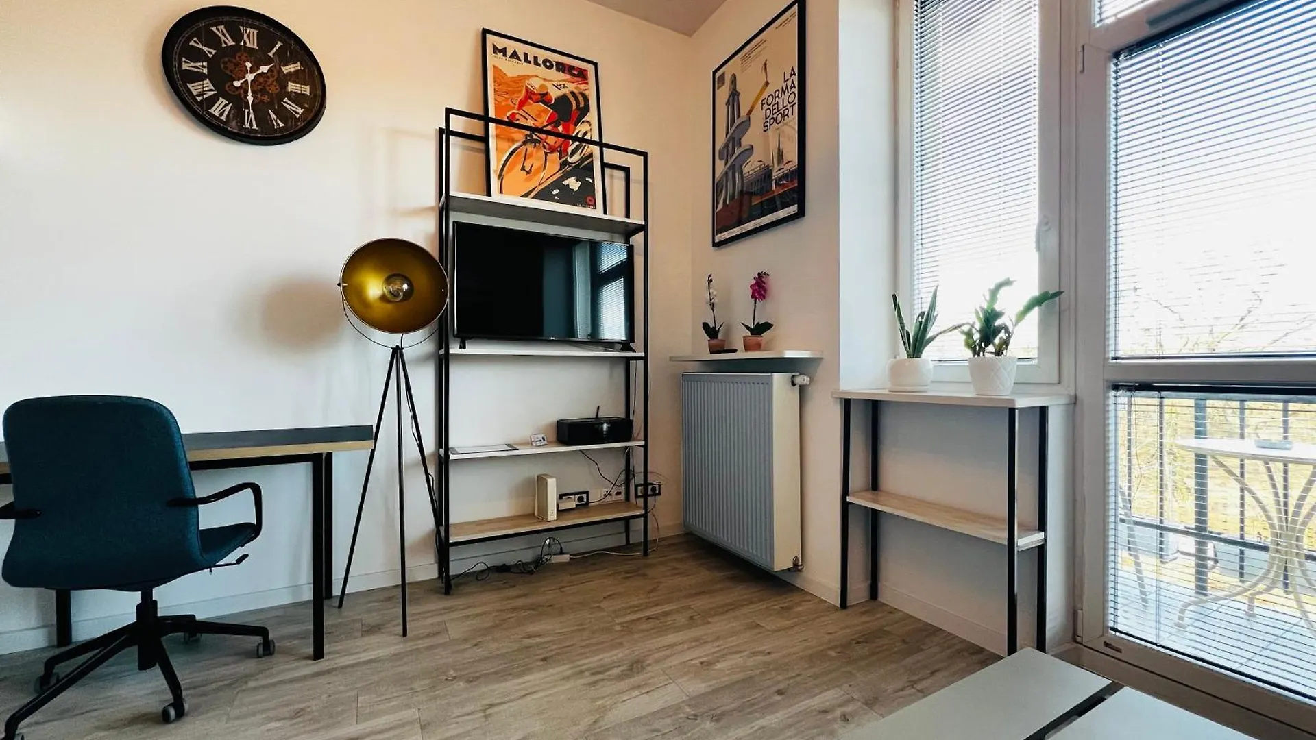 Lazienki Krolewskie Studio Z Antresola I Widokiem Warsaw 0*,
